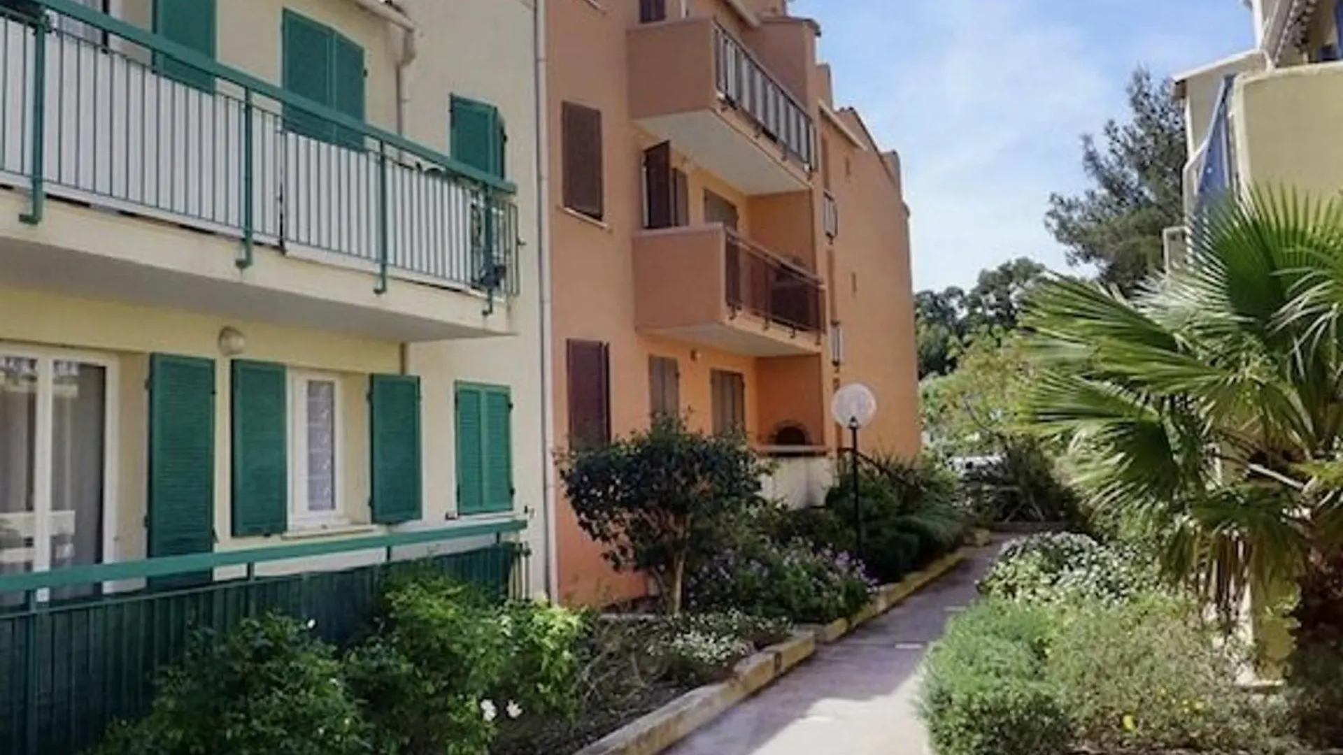 Appartement 3 Pieces, 6 Pers., Clim, Terrasse, Garage - Cavalaire - Fr-1-226B-224 Διαμέρισμα